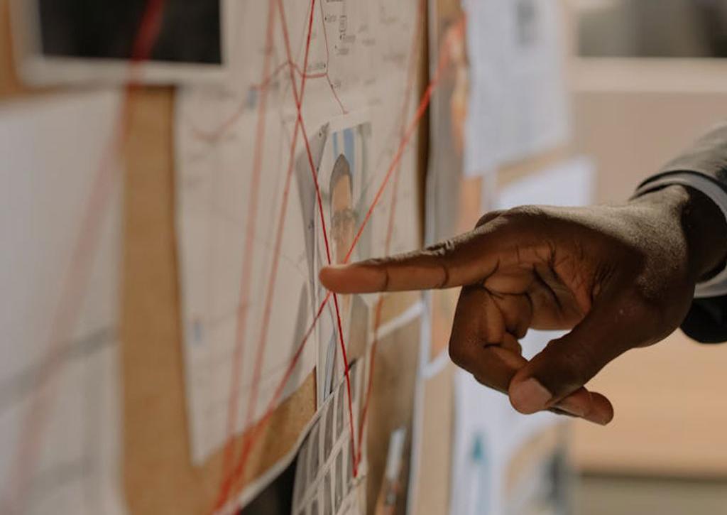 Jeu d'enquete policiere avec des scenarios immersifs